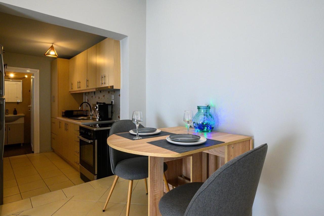 Zen Hut Apartment Kalamata Bagian luar foto